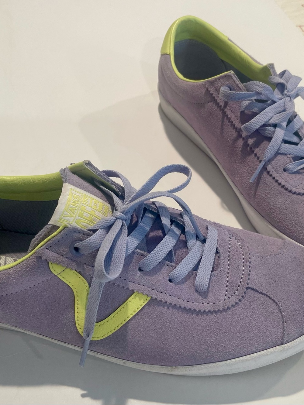 Vans Lavender Suede Sneakers with Neon Yellow Trim Men’s size 12